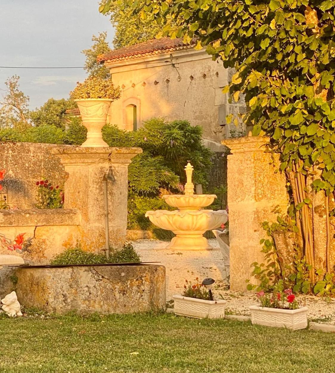 Le Grand Berger Chambres D'Hotes Angeac-Charente Exteriör bild