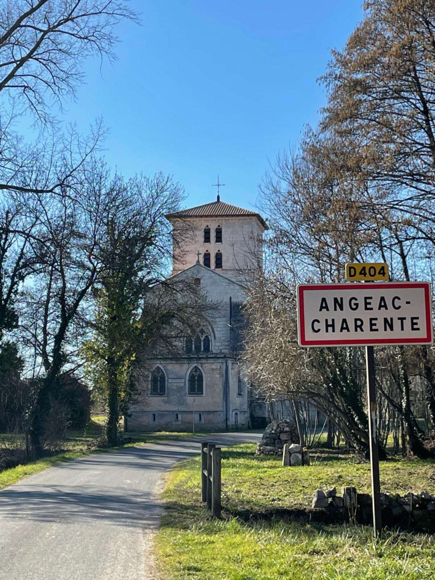 Le Grand Berger Chambres D'Hotes Angeac-Charente Exteriör bild